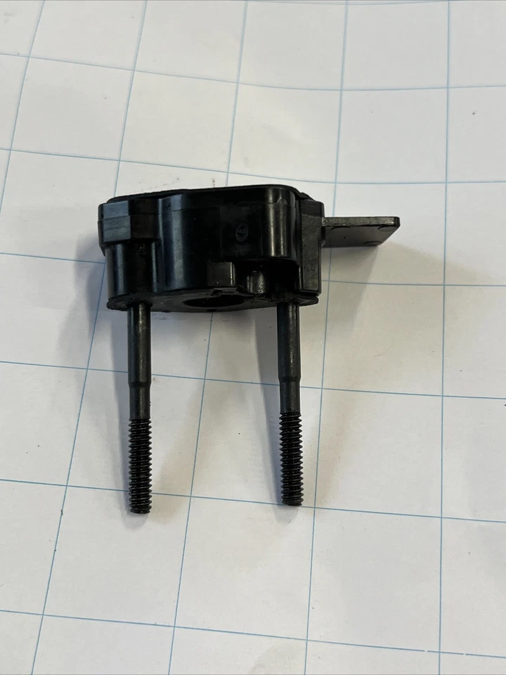 ST 275 ST-275 Homelite Recortadora de Cuerdas ESPACIADOR AISLANTE Colector de Admisión Fabricante Original Foto 2 de 3