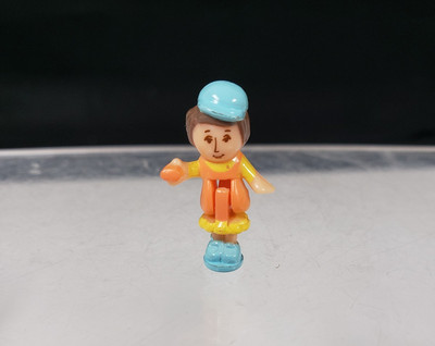 Vintage Bluebird Polly Pocket 1992  Pattys Burger Bar figure 1 inch