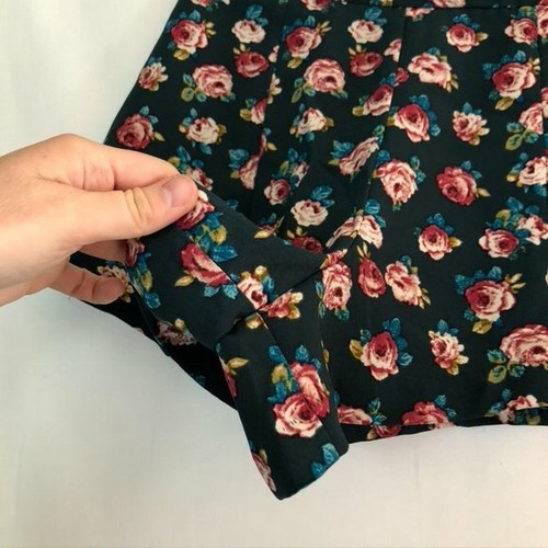 FOREVER 21 Green Pink Blue Cream Floral High Waisted Waist Rise Zip Shorts Small - Picture 4 of 9