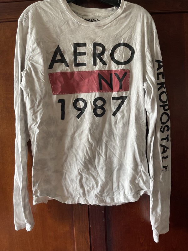 Aeropostale Mens L/S T Short Size M Grey And White. Little Red