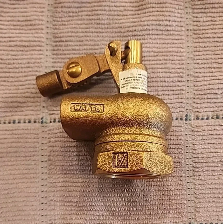 Flippen Watts Float Valve 1 1/4" NPT 1250 46A987 - Image 2 of 4