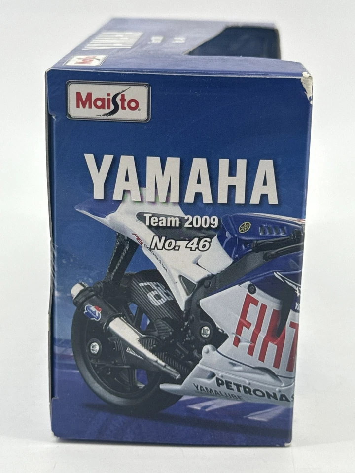 Maisto Yamaha YZR-M1 Team Fiat 2009 1:18 Diecast Motorcycle - Image 3 of 4