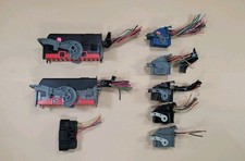 2005 2006 Ford Mustang Fuse Box Body Module Interior Fusebox Wire Connectors Oem