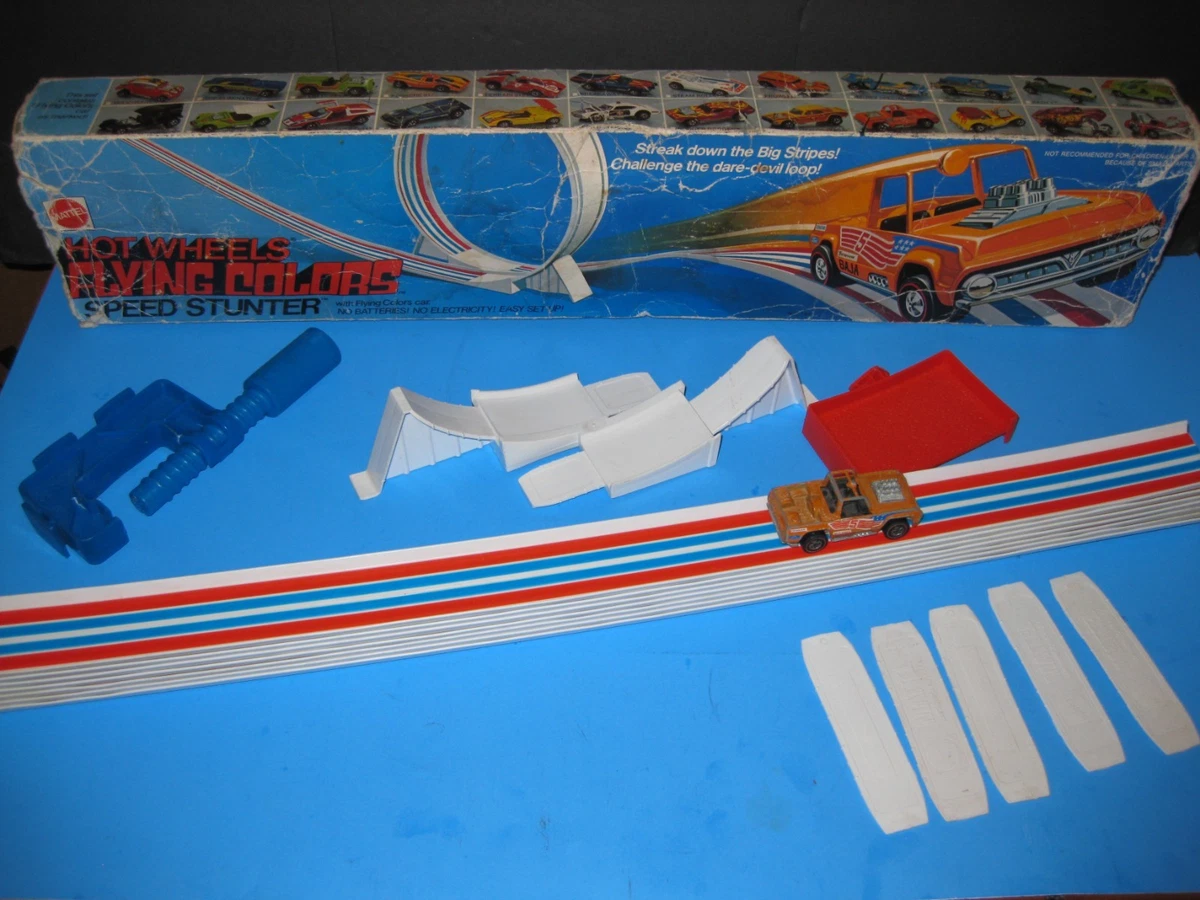 Vintage Hot Wheels Set In Vintage Manufacture Diecast Cars, Trucks