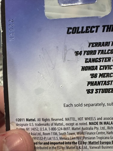 Hot Wheels 2012 Boulevard Ferrari F40 Real Riders (hanger) - Picture 7 of 7