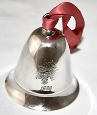 Kirk Stieff 1989 Silver Plate Musical Bell Plays I saw Mommy Kissing Santa Claus
