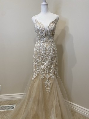 Lulus Lace And Tulle Mermaid Style Evening Dress, Sleeveless Size 4