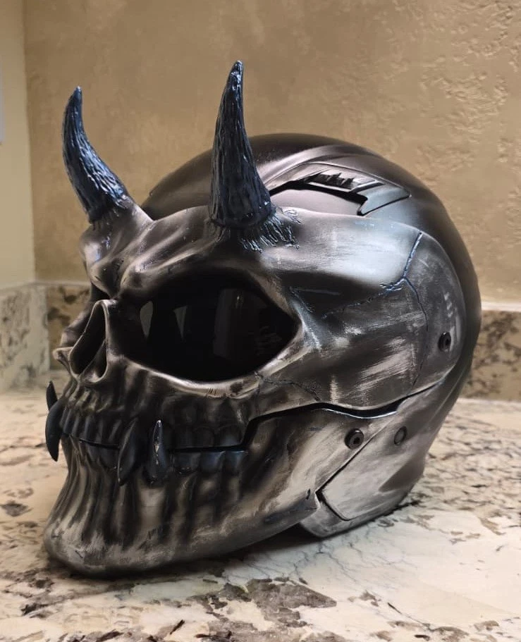 定制恶魔骷髅摩托车头盔 - 高质量 - DOT 认证 — 第 4/4 张图片