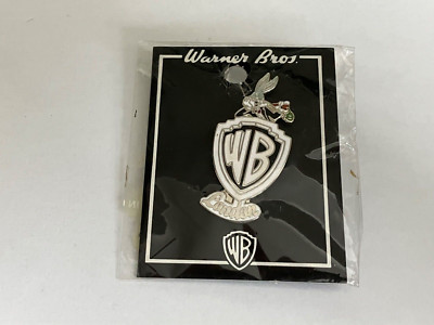 VINTAGE WARNER BROTHERS BUGGS BUNNY LONDON EMAILLE ANSTECKNADEL ABZEICHEN SELTEN