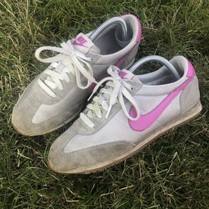 nike pink suede trainers