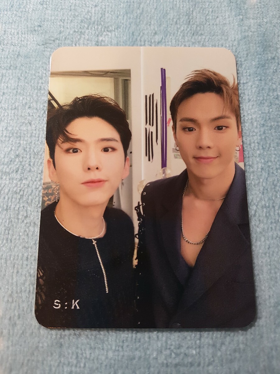 MONSTA X 　 MONSTA X 2nd Album Take.2 WE ARE HERE Unit Type-17 Photo