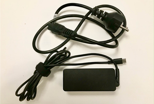 LENOVO ThINKpad Laptop Notebook Netzteil AC Adapter ADLX45YCC3A 45W 20V TYPE-C