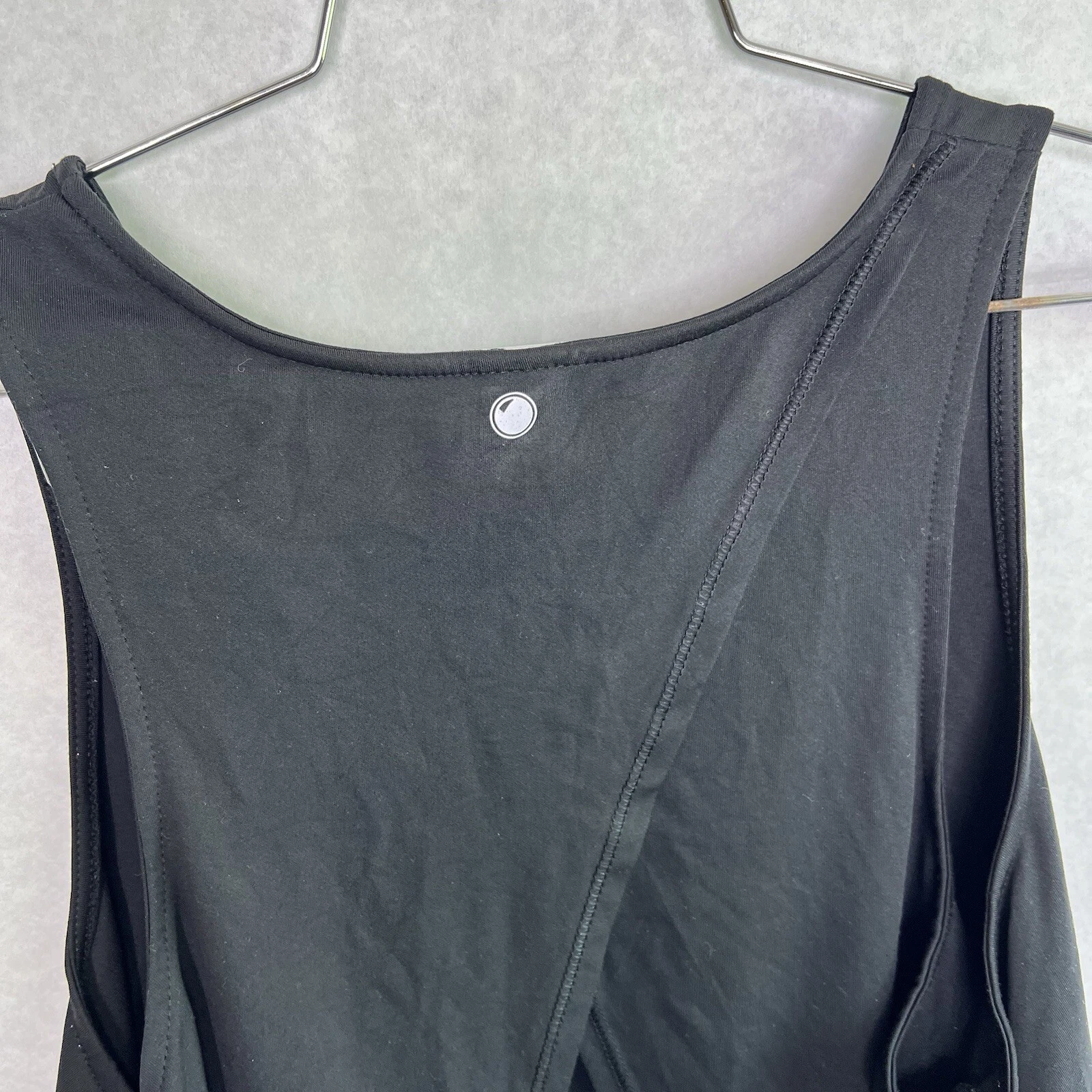 yogalicious workout open back tank-top