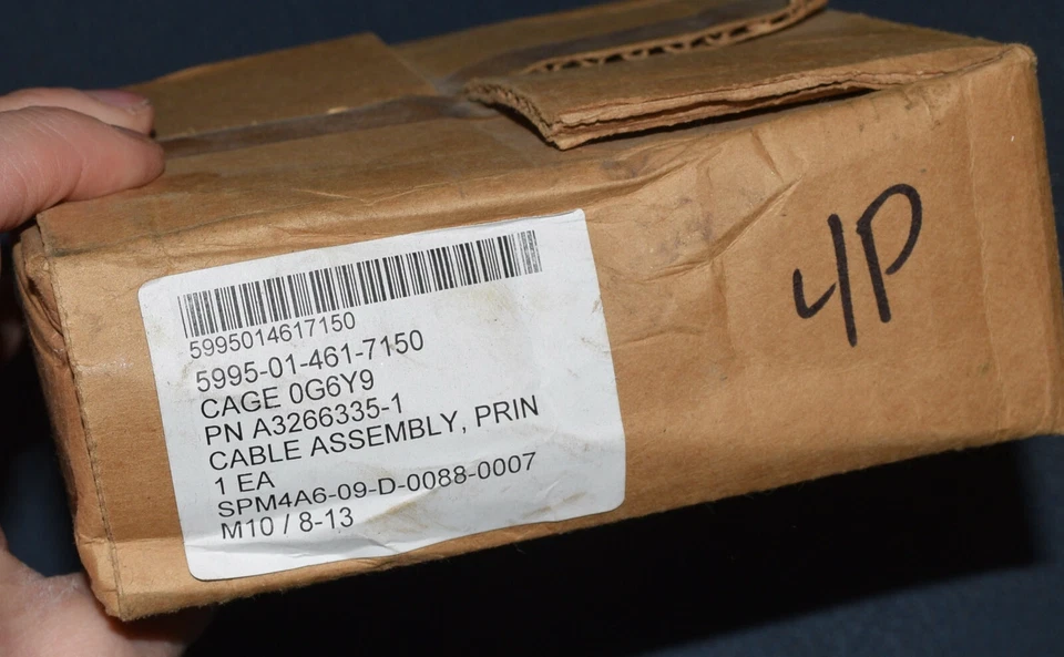 TARJETA CONECTOR RADIO MILITAR ITT 5995-01-461-7150 A3266335-1 Foto 2 de 3