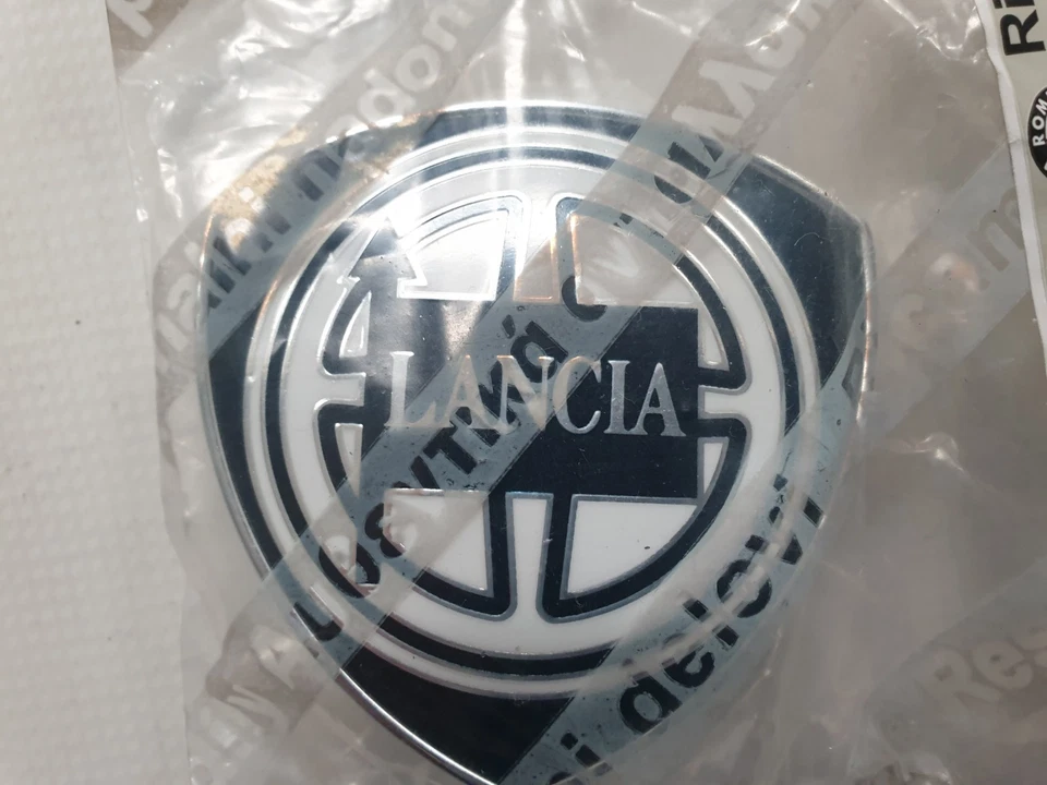 OEM Emblem Kühlergrill Badge grille Lancia Thema Delta Kappa Thesis 82445300 NEU - Bild 3 von 4