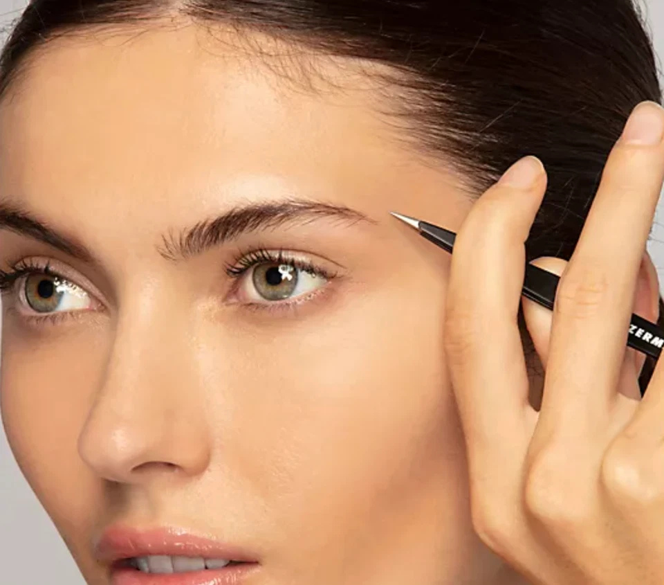 Tweezerman Eyebrow Shaping Set Black - Image 3 of 4