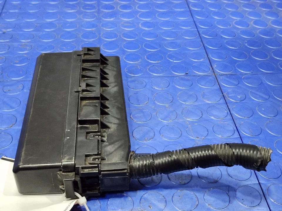 Оригинальный распределительный блок коробки предохранителей двигателя 2014 Infiniti QX60 - Изображение 3 из 4