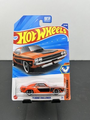 Hot Wheels 2025 Mainline Muscle Mania '71 Dodge Challenger Orange