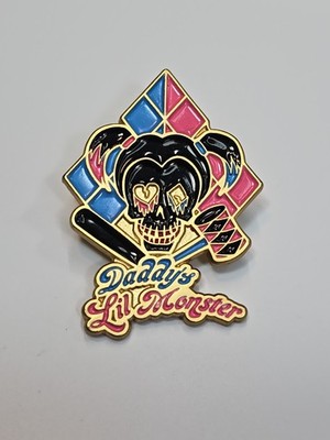 Daddy's Little Monster Lapel Pin Harley Quinn DC Comics