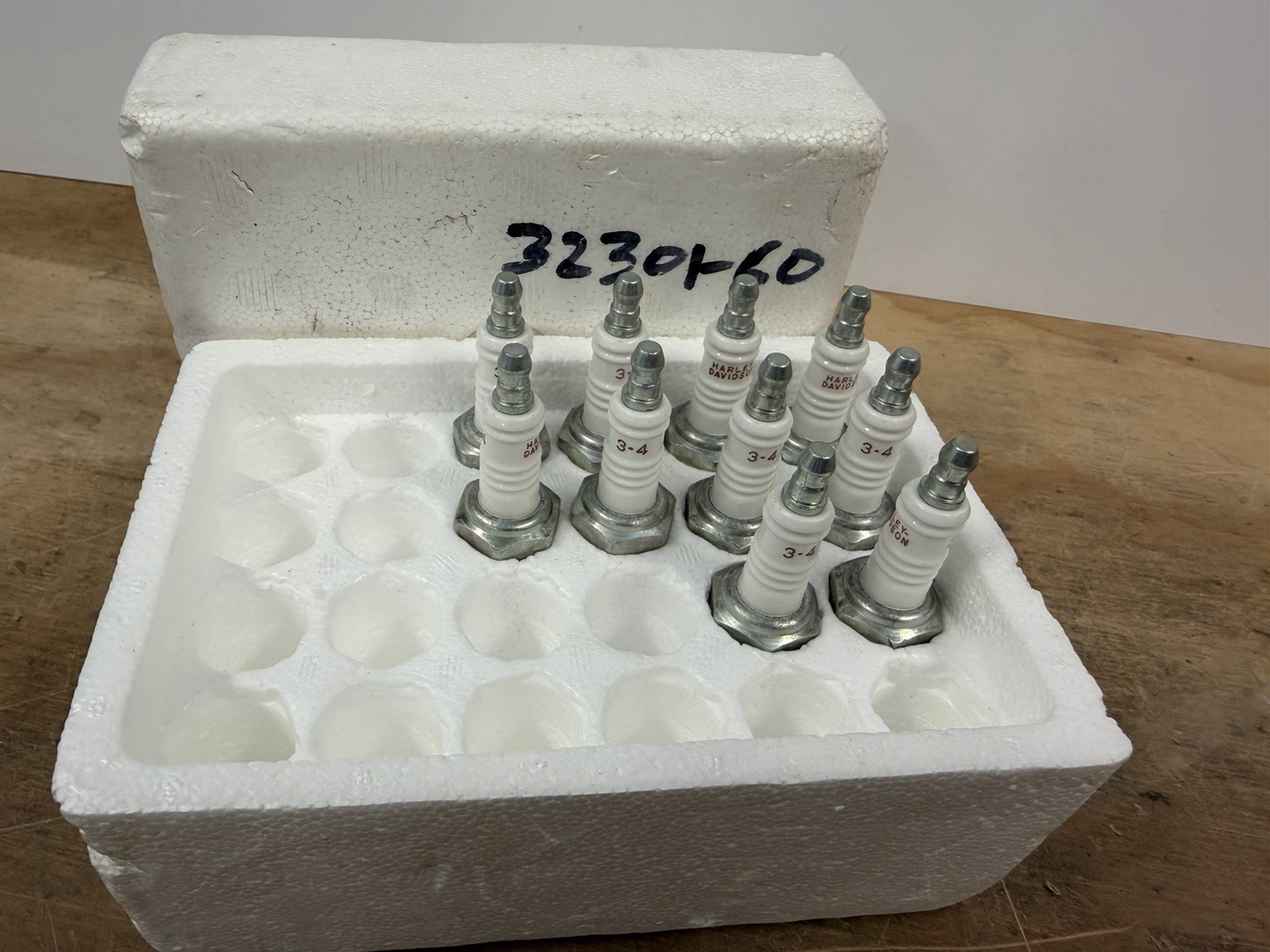 NOS Vintage Genuine Harley Davidson Spark Plugs 32301-60 #3-4