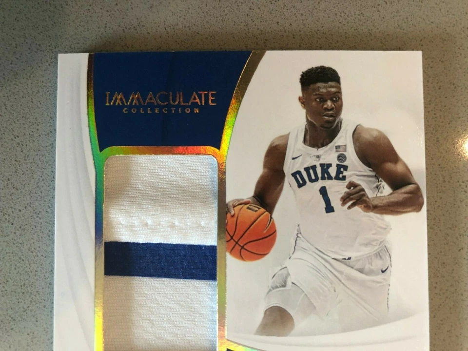 2019-20 Immaculate Collegiate ZION WILLIAMSON #81 ROOKIE PATCH AUTO /25 DUKE RPA - Image 3 of 4