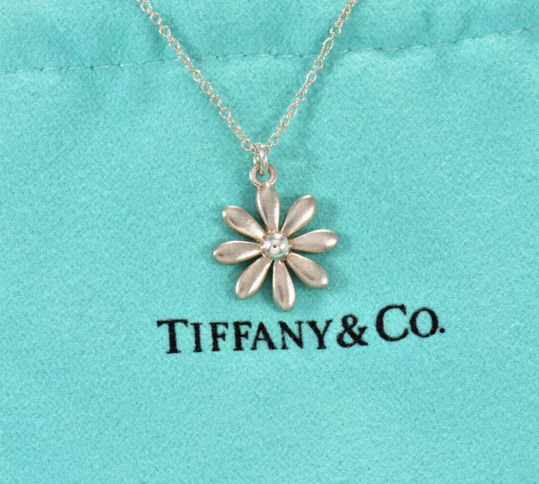 Tiffany daisy shop necklace