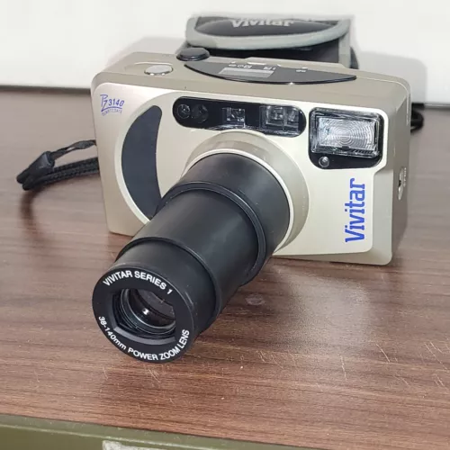 Vivitar PZ3140 35mm Point & Shoot Film Camera 38-140mm