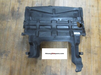 (極・美品)NISSAN r32スカイライン 純正エンジンアンダーコートカバー s-l400.jpg