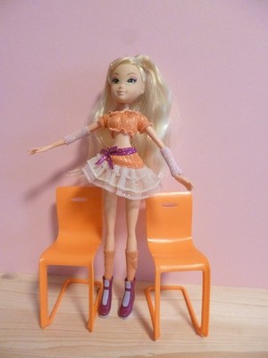 WINX Club Stella  28 cm  Puppe 2009 Rainbow mit 2 Stühlen extra