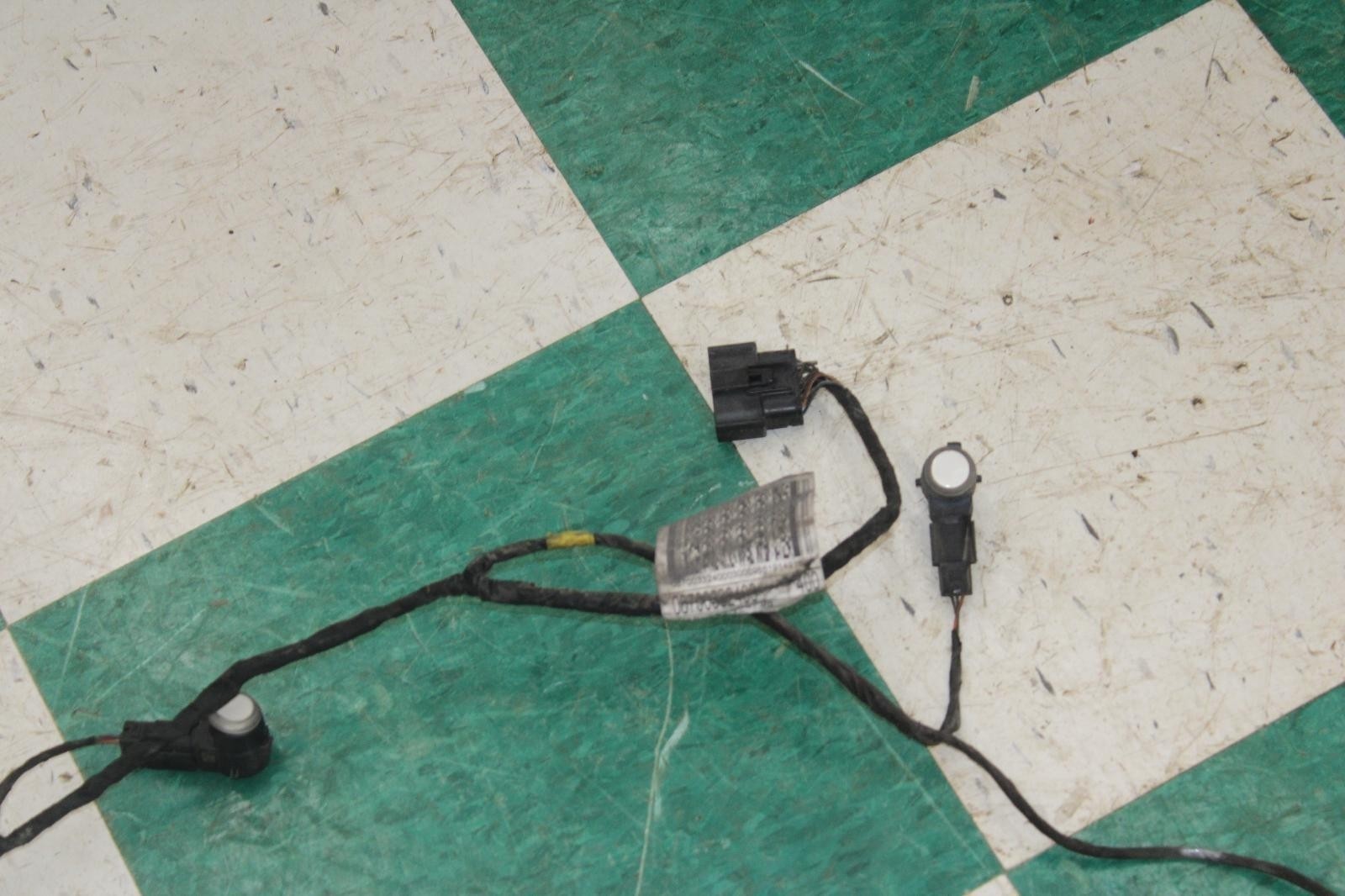 Maserati Ghibli 2014-2020 Rear Bumper wiring harness with parking sensor