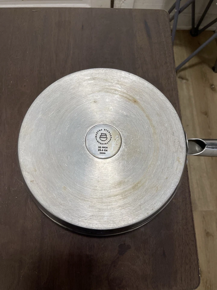 Sartén diaria de 10 pulgadas MARTHA STEWART ~ lista para estufa/horno, fondo de cobre Foto 2 de 3
