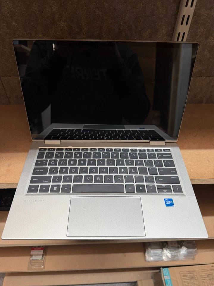 HP EliteBook X360 1030 G8 · i5-1135G8 · 16GB · 1TB, photo 3 of 3