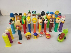 Vintage Pez Dispensers with Feet Lot Of 30+ With Parts