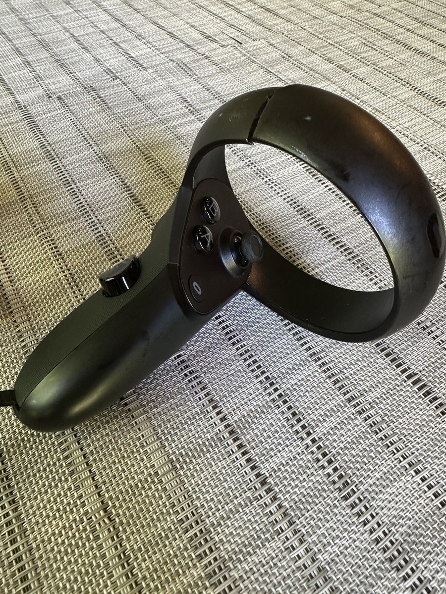 Meta Oculus Quest 1 - All-in-one VR Gaming Headset - 64GB with