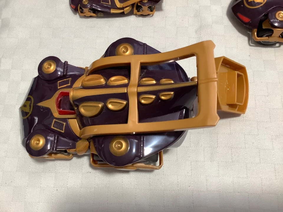 Hot Wheels 2008 Speed Racer Movie Lot of Mach 5 & Mach 6 Cars 2 Drivers Figure - Image 2 of 4