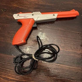 1985 Original Nintendo NES Zapper Light Gun Orange Duck Hunt