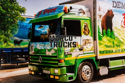 LKW Foto Renault R 340 TI Kofferauflieger Frankreich grün Jll. Croques DE #e4op