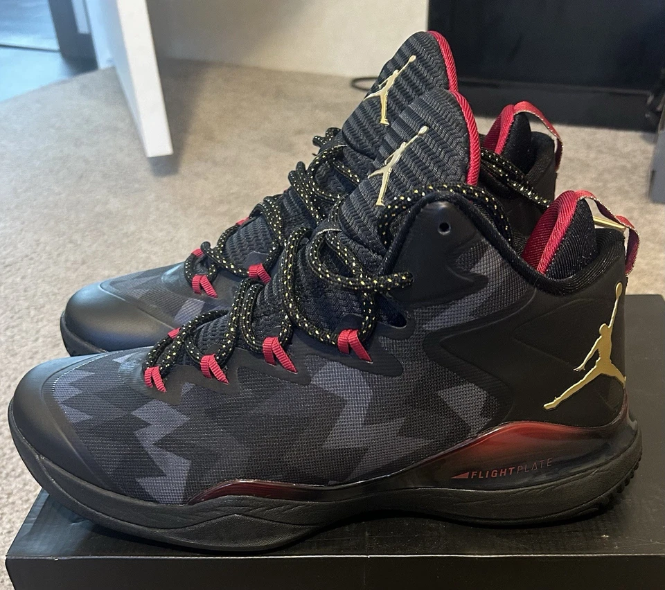 Jordan Super.Fly 3 Navidad Hombre Talla 10 Negro Rojo Foto 2 de 4