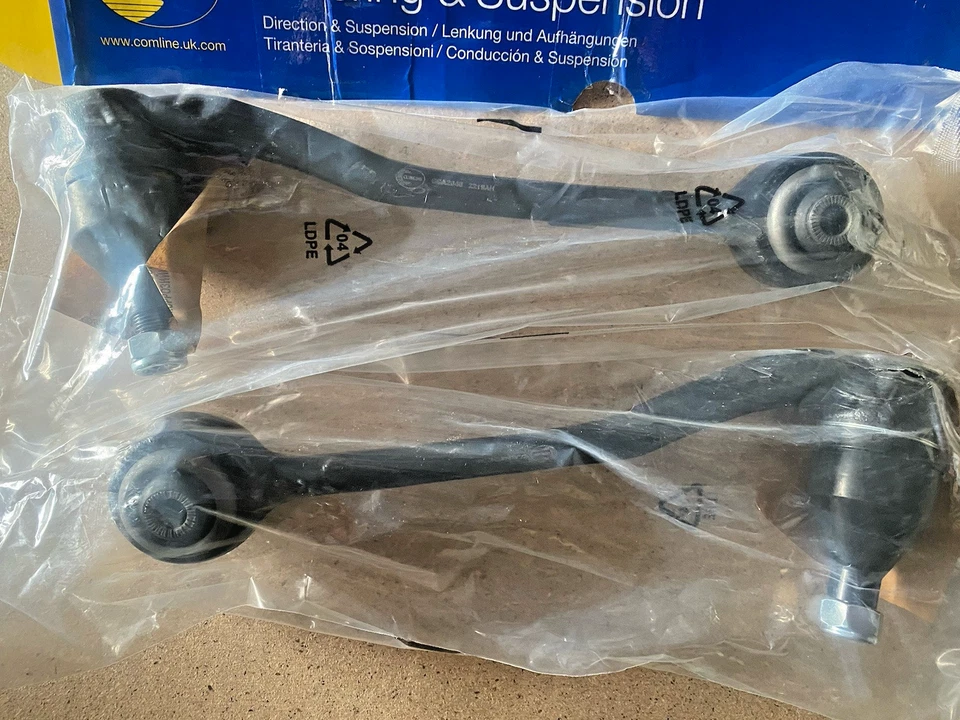 BMW X5 E53 2000-2007 Comline Lower Front Left and Right Wishbone Suspension Arms - Image 2 of 4