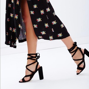 tony bianco strappy heels