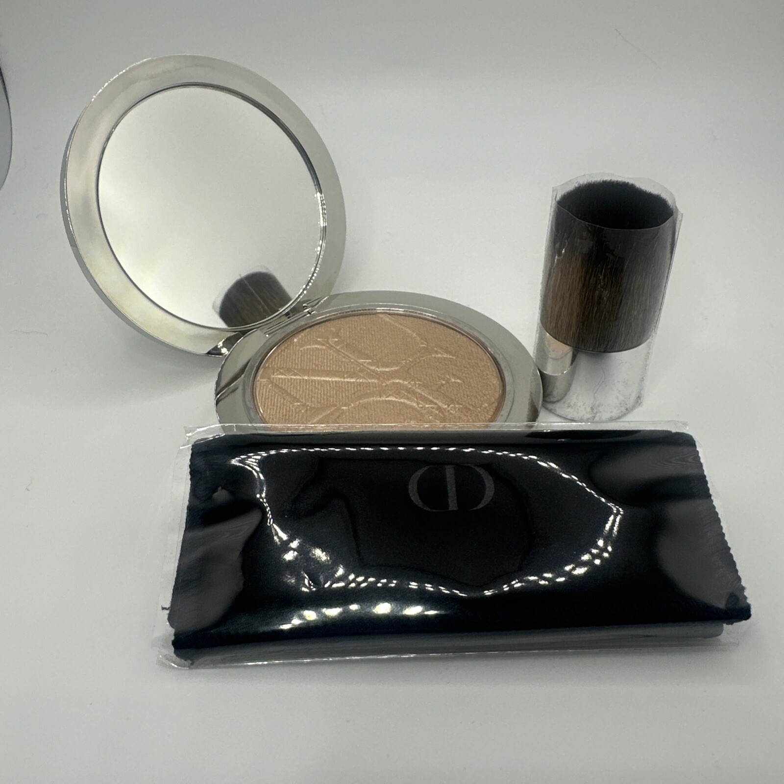 Dior Diorskin Nude Air Luminizer Shimmering Powder & Brush 003 New Sealed-image