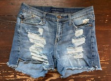 Women s Rock Republic Denim Shorts Size 4 Cut Off Distressed