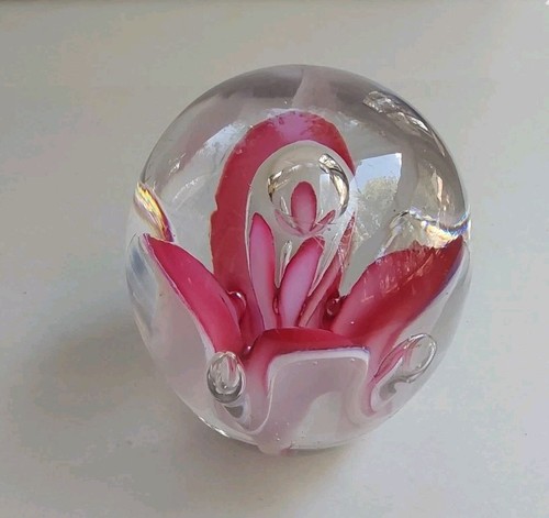 Large Antique Dorflinger Pink To Red over White Petaled Lily-Style Paperweight - Picture 5 of 17