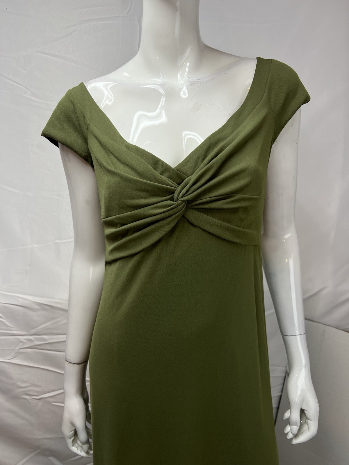 David Meister Women’s 14 Long Green Twist Front Formal Dress Gown