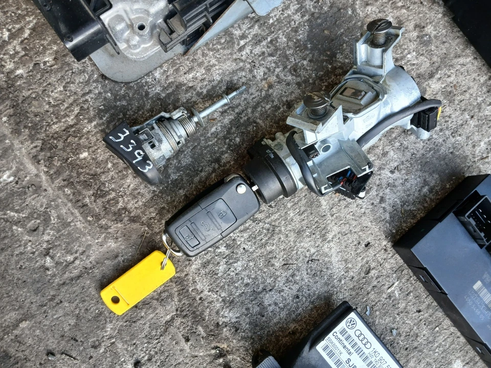 VW VOLKSWAGEN CADDY ECU KIT + KEY 03G906016LF 2.0 SDI DIESEL 2004-2010 2009 ~ - Image 3 of 4