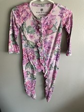 9/12 Months Bums and Roses Hydrangea Footie, GUC