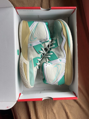 Nike Kyrie 8 Infinity x Sue Bird 'Keep Sue Fresh' Sneakers Size 10  