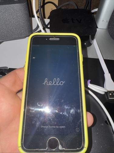 Apple iPhone se 2da generación 64 MHFJ3LL/A con extras - Imagen 6 de 7
