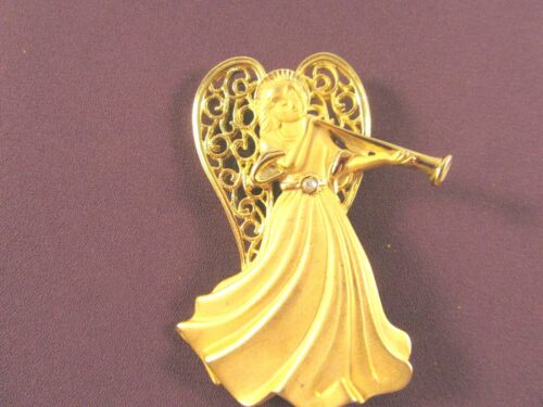 "JJ" Jonette Jewelry Antique Gold Pewter Winged Angel CAT Pin ~ CATS are Angels 