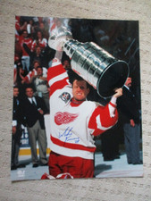 Mike Vernon Detroit Red Wings HOF Autographed 16x20 Photo 1997 Stanley Cup
